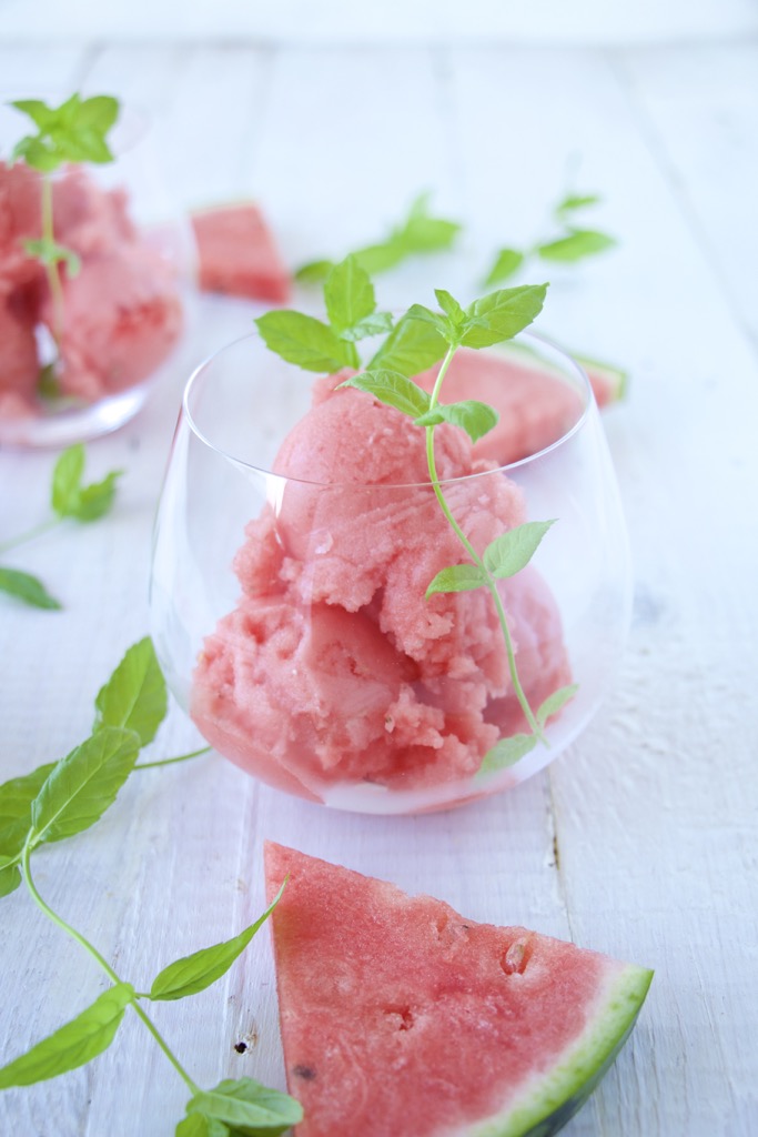Wassermelonenslush mit Roséwein