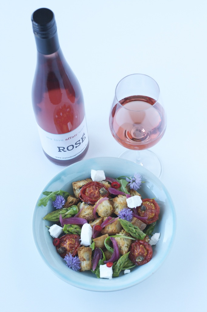 Brotsalat mit Spargel | Wein(seligkeiten) my love affair with Rosé